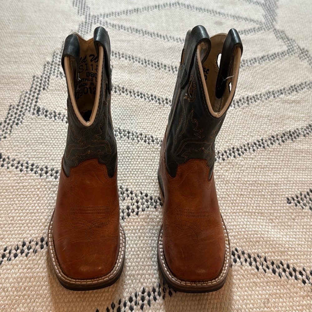 OLD WEST BOOT EUC size 080